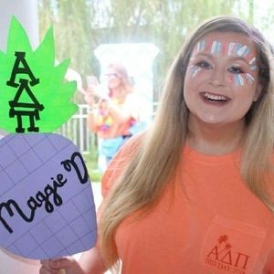 Meet your Posher, Elizabeth